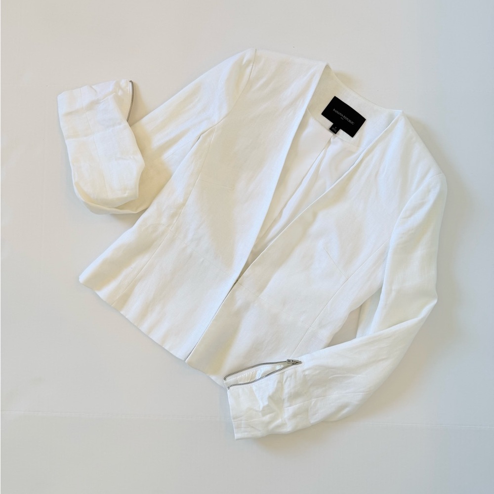 White Linen Blazer with Zipper Detail